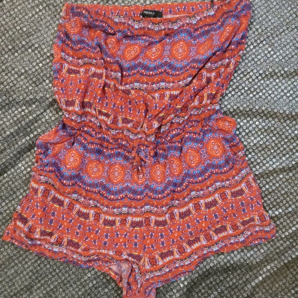 Strapless romper size medium - Picture 5 of 5